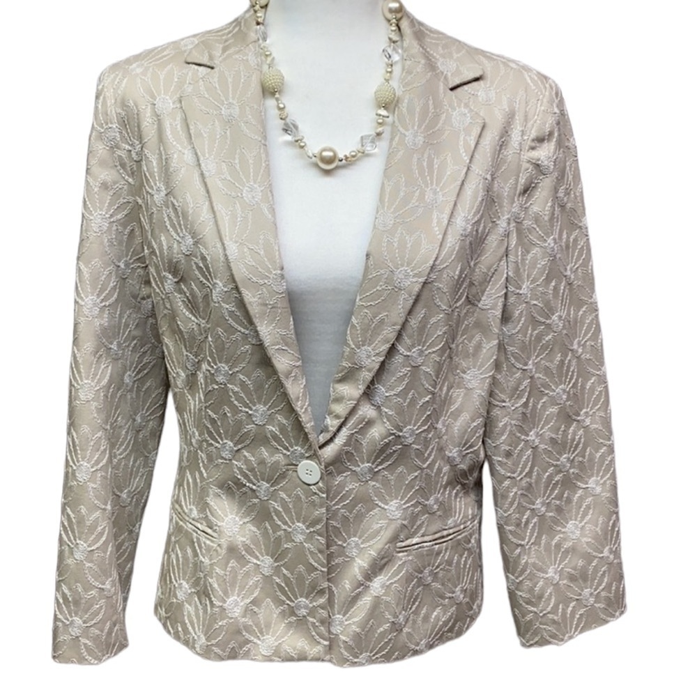 Sara Campbell Embroidered Floral Blazer